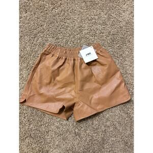 NWT J.Ing Camel Faux Leather Elastic Waist Shorts Womens Size Small